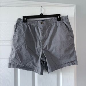 Crown & Ivy Men's Flat Front Gray Shorts